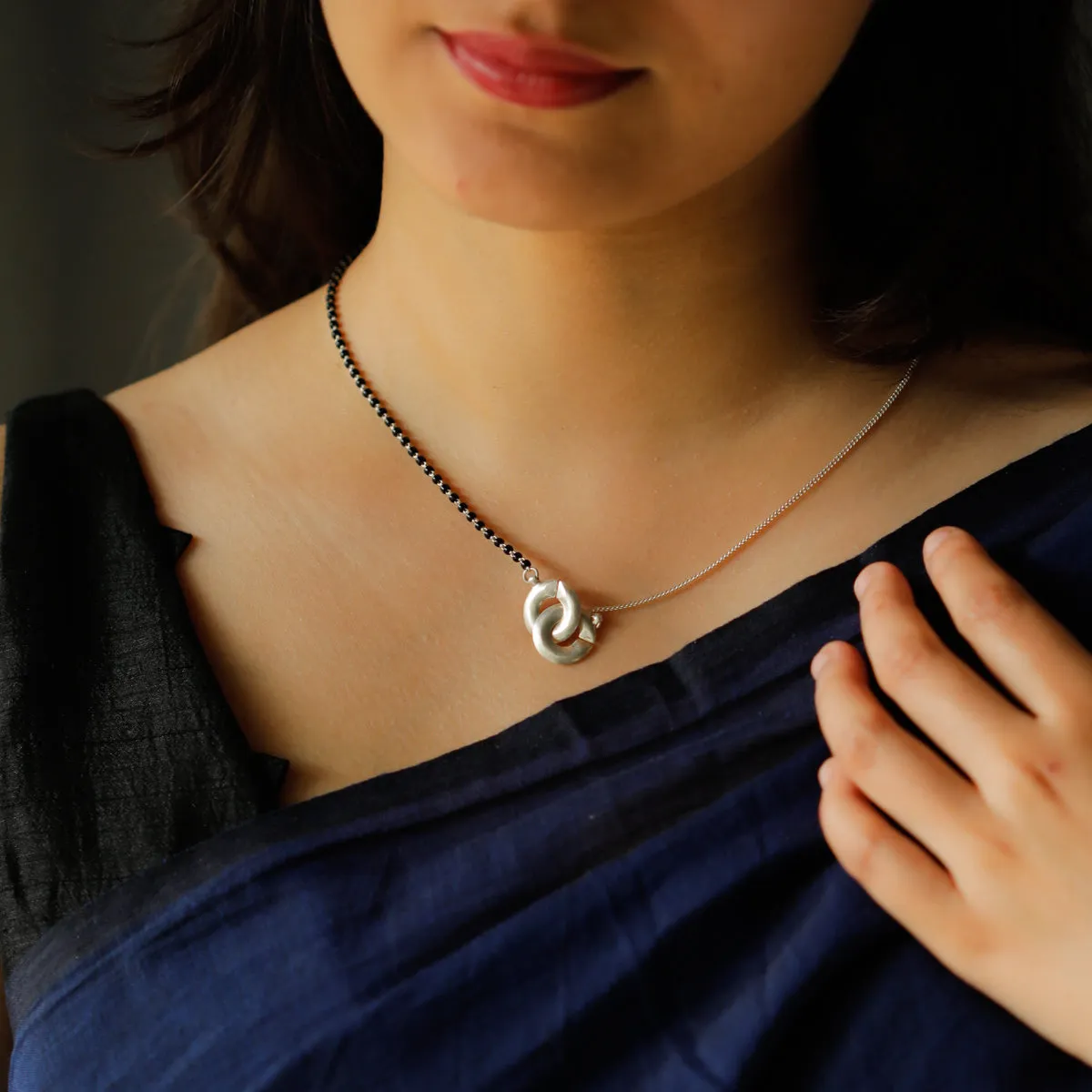 Half & Half : Bond Lock Mangalsutra