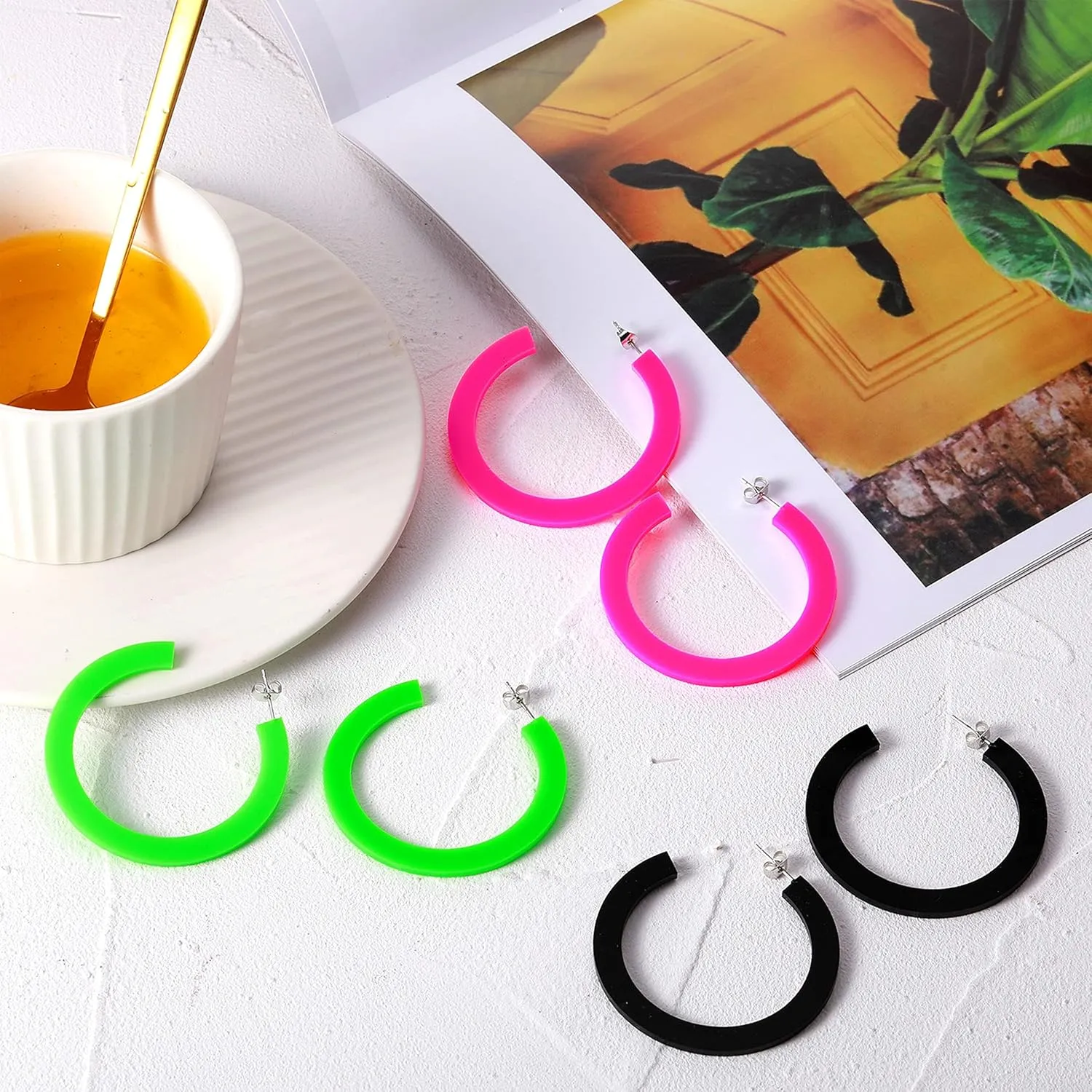 Hicarer 3 Pair 80s 90s Neon Earrings for Women Fluorescent Earring Retro Pendant Acrylic Drop Dangle for Glow Party Outfit