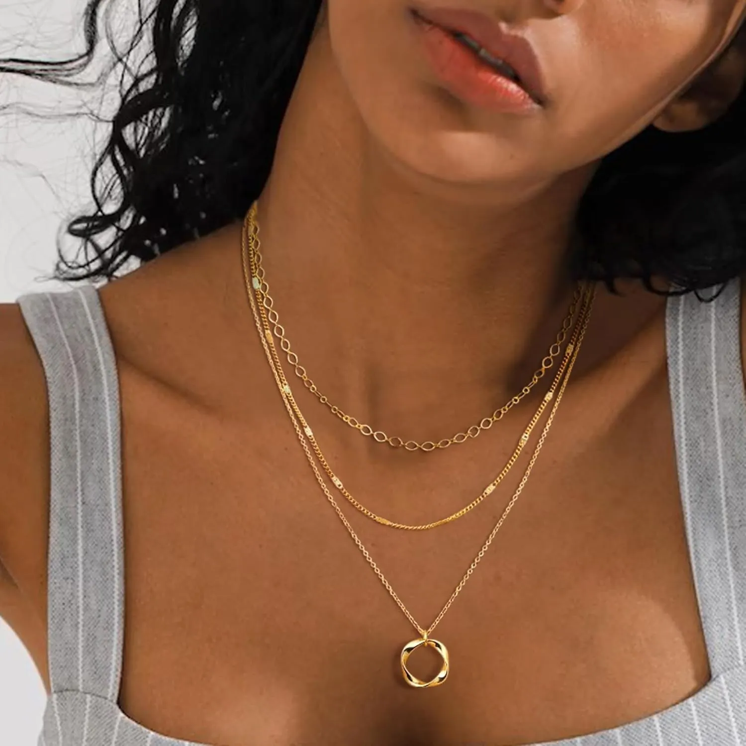 Layered Gold/Silver Necklaces for Women, 14k Gold/Sterling Silver Plated Stackable Stack Choker Necklaces for Women Trendy Layering Circle Pendant Chain Necklace Set Jewelry for Women