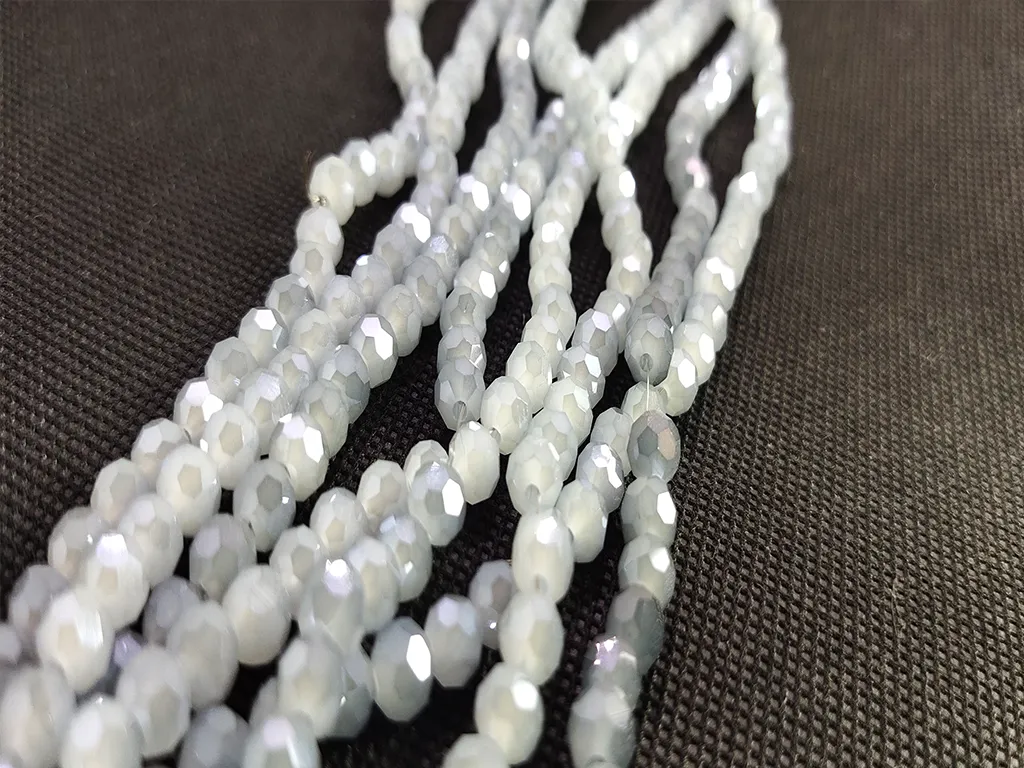 Light Gray Tyre Crystal Beads