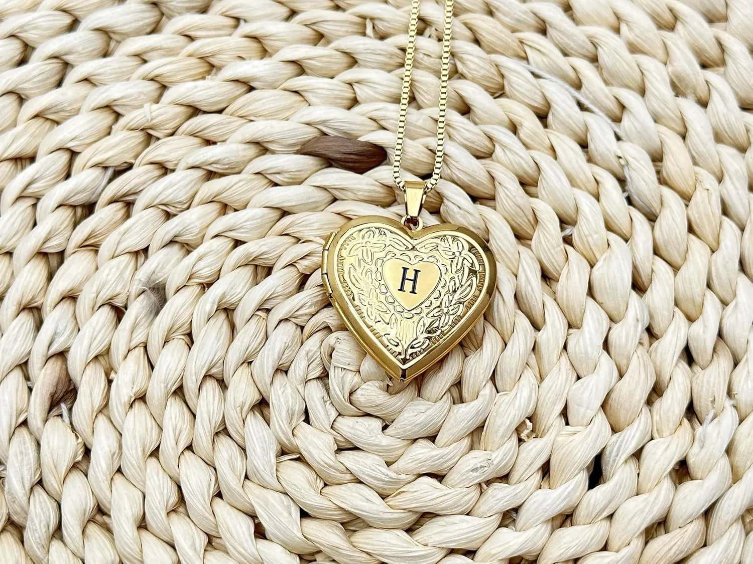 Love Heart Locket Necklace That Holds Pictures, Initial Alphabet A-Z Photo Lockets