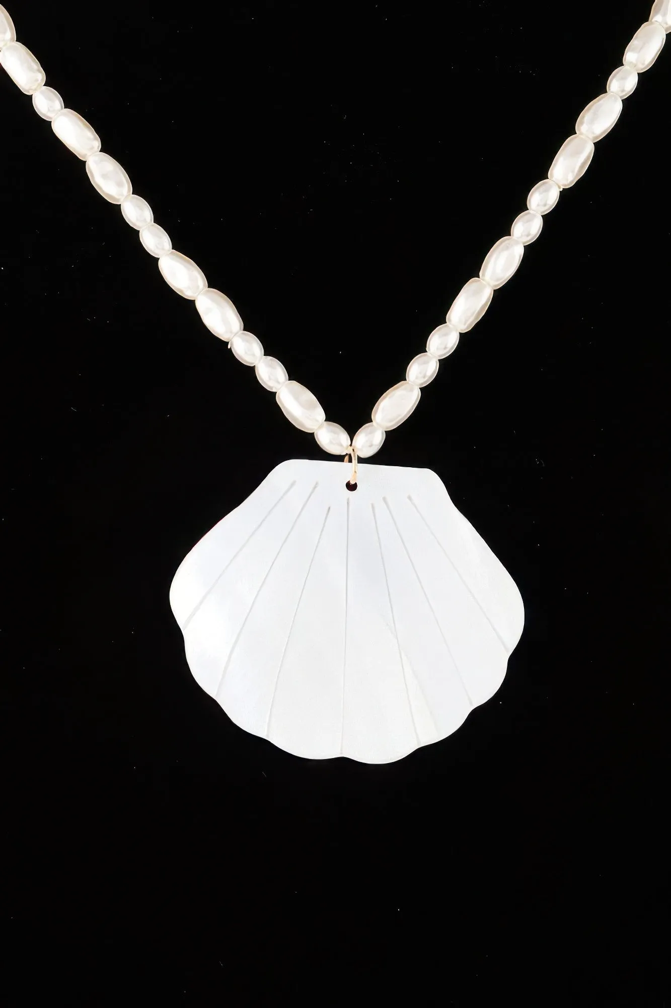 Marbled Seashell Bead Necklace