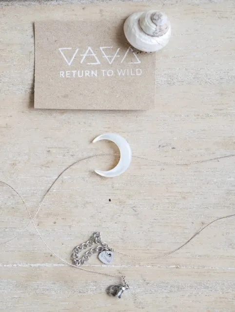 MOON GODDESS NECKLACE