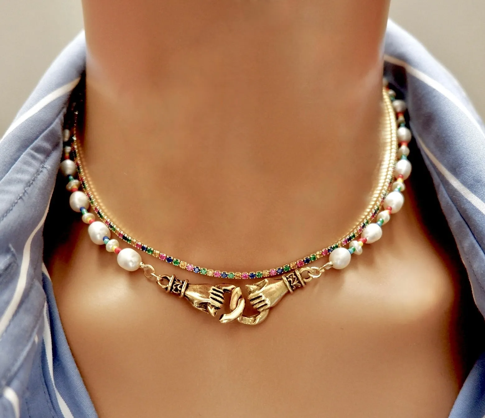 my hand in hand pearl choker