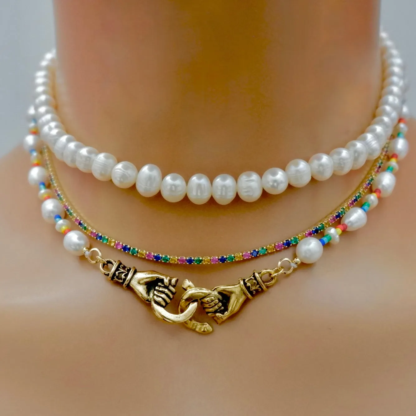 my hand in hand pearl choker