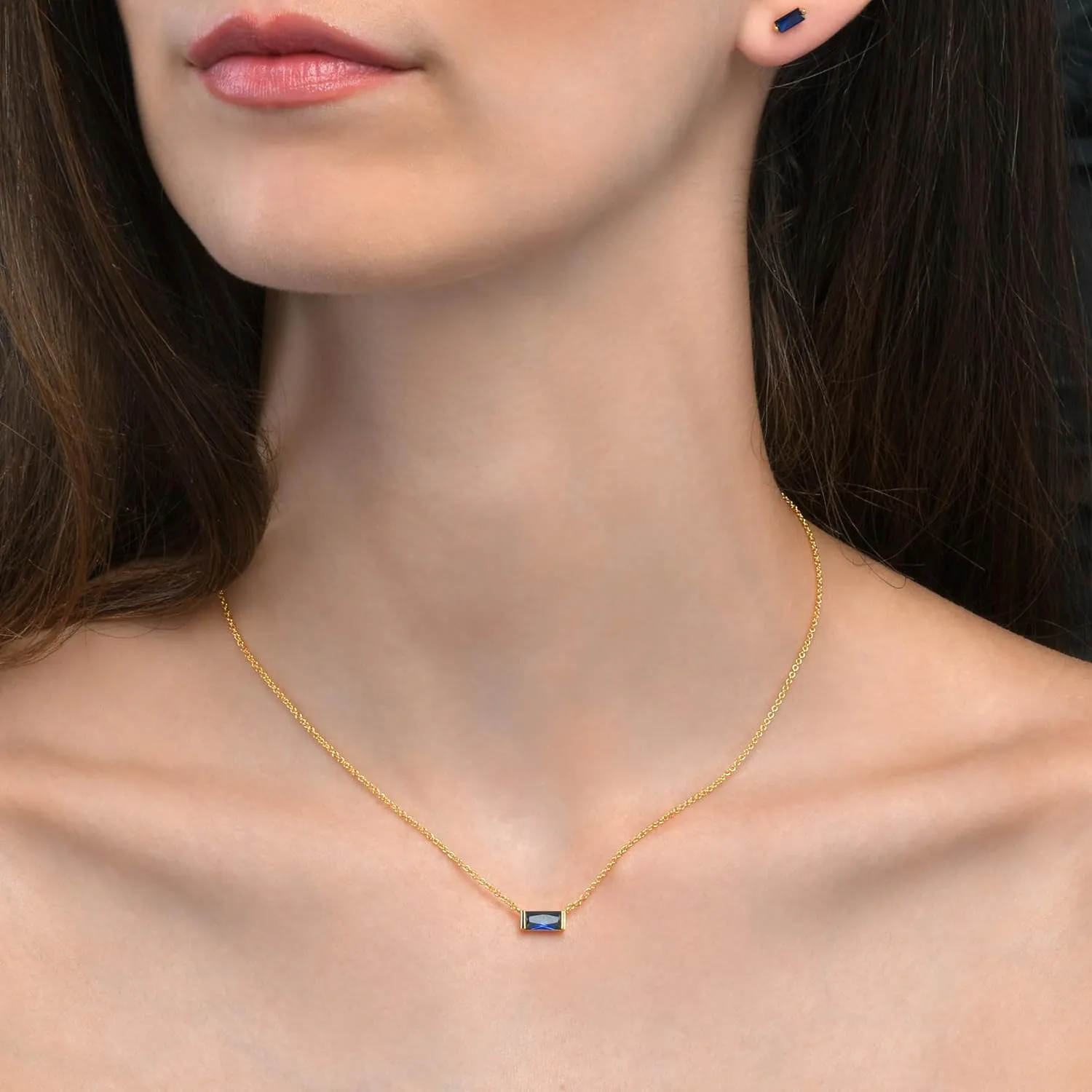 namana Dainty Gold Necklace for Women with a Single Coloured Stone, Gold Pendant Necklaces for Women with Baguette Cut Stones, Simple Gold Necklace for Women
