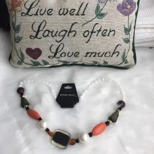 New Beverly Hills Colorful Orange White Beaded Necklace.‎ Women's Fashion