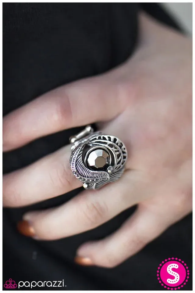 Paparazzi Ring ~ Flying Solo - Silver