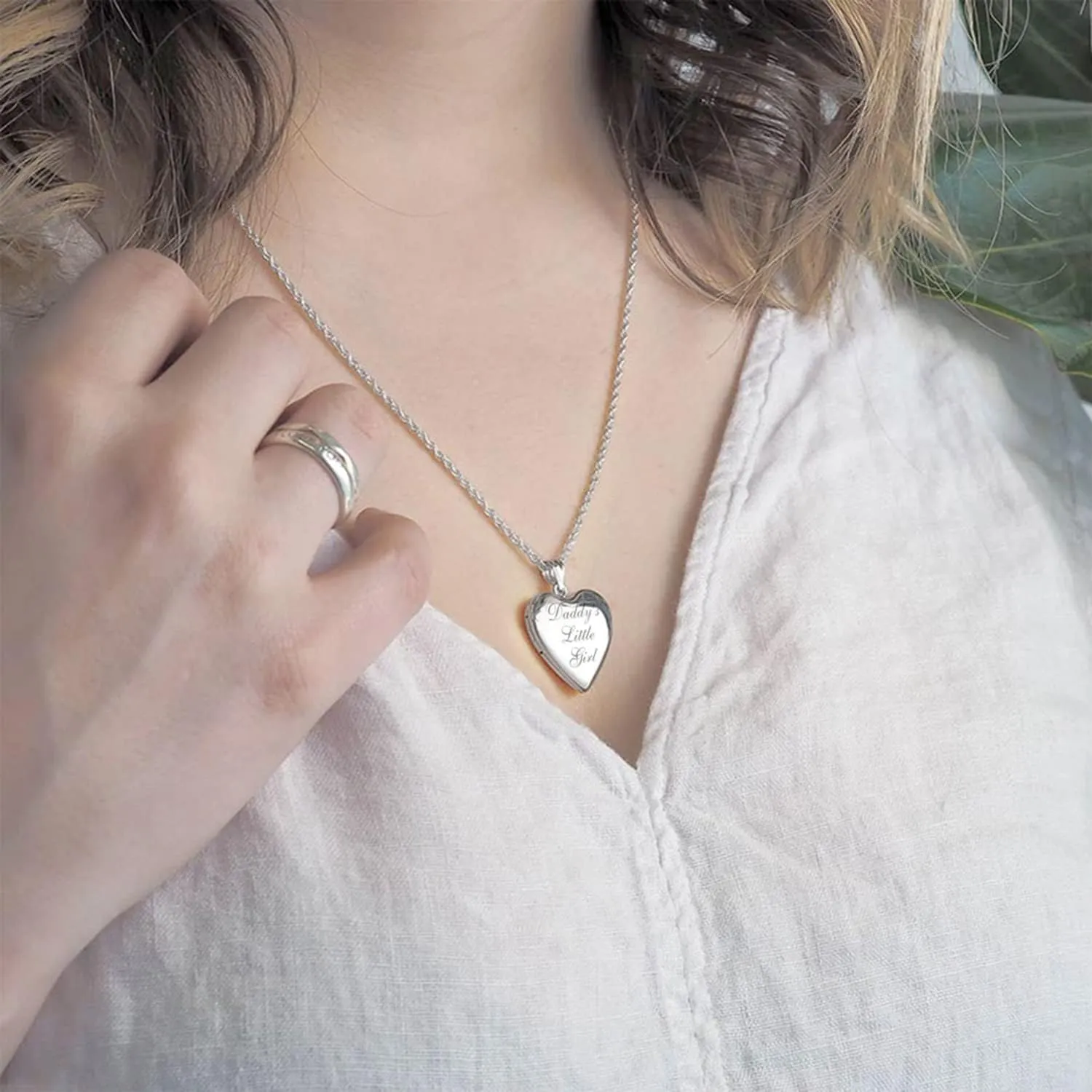 PicturesOnGold.com Sterling Silver 'Daddy's Little Girl' Heart Locket Pendant Necklace - 3/4 Inch X 3/4 Inch