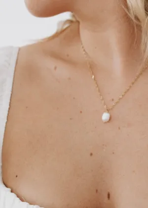 Pretty Pearl Necklace