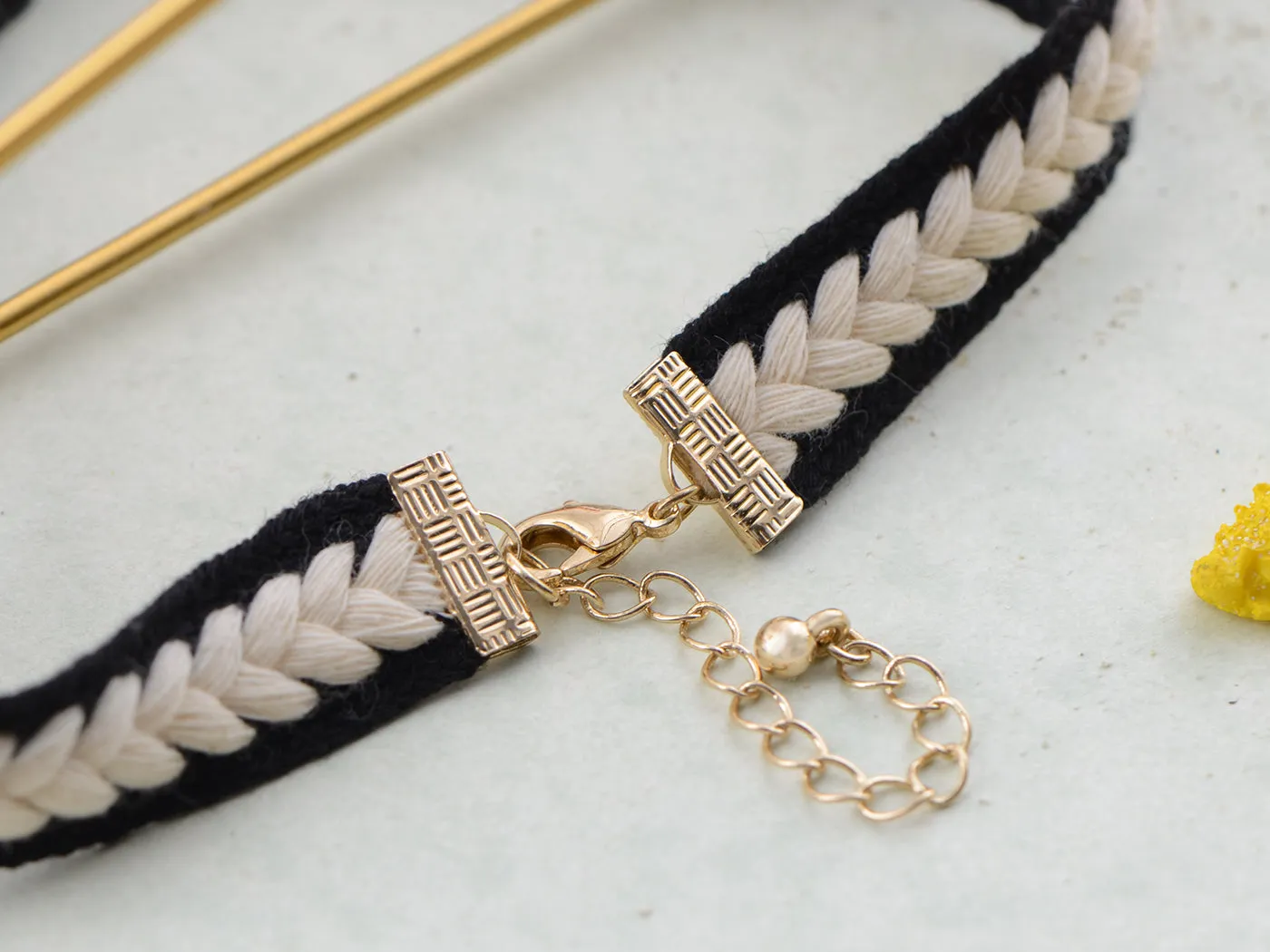 Puka Sea Shell Cowrie Cream Black Yarn Ribbon Fabric Choker Collar Beach Boho Necklace