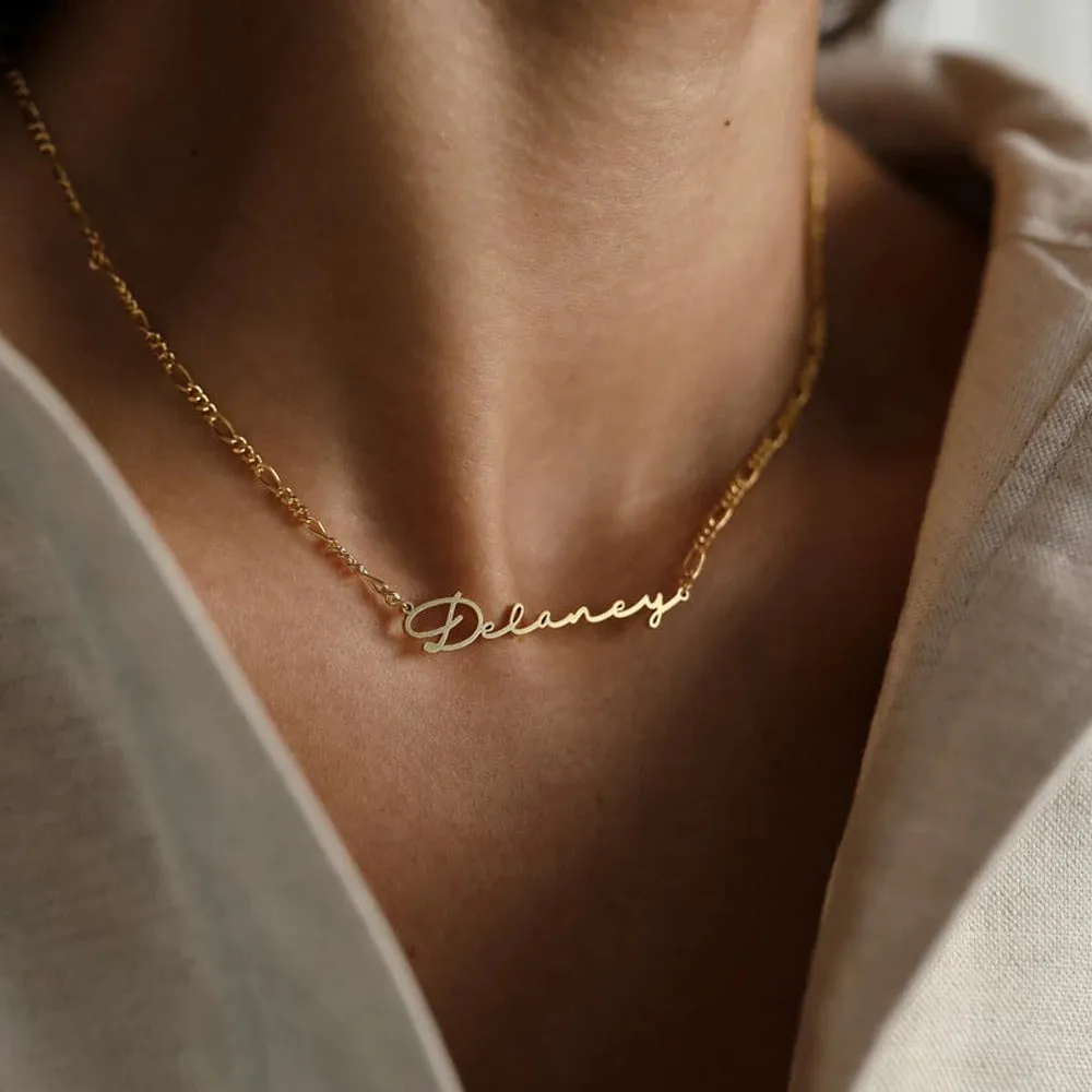 Romantic and Elegant Personalized Name Pendant Necklace