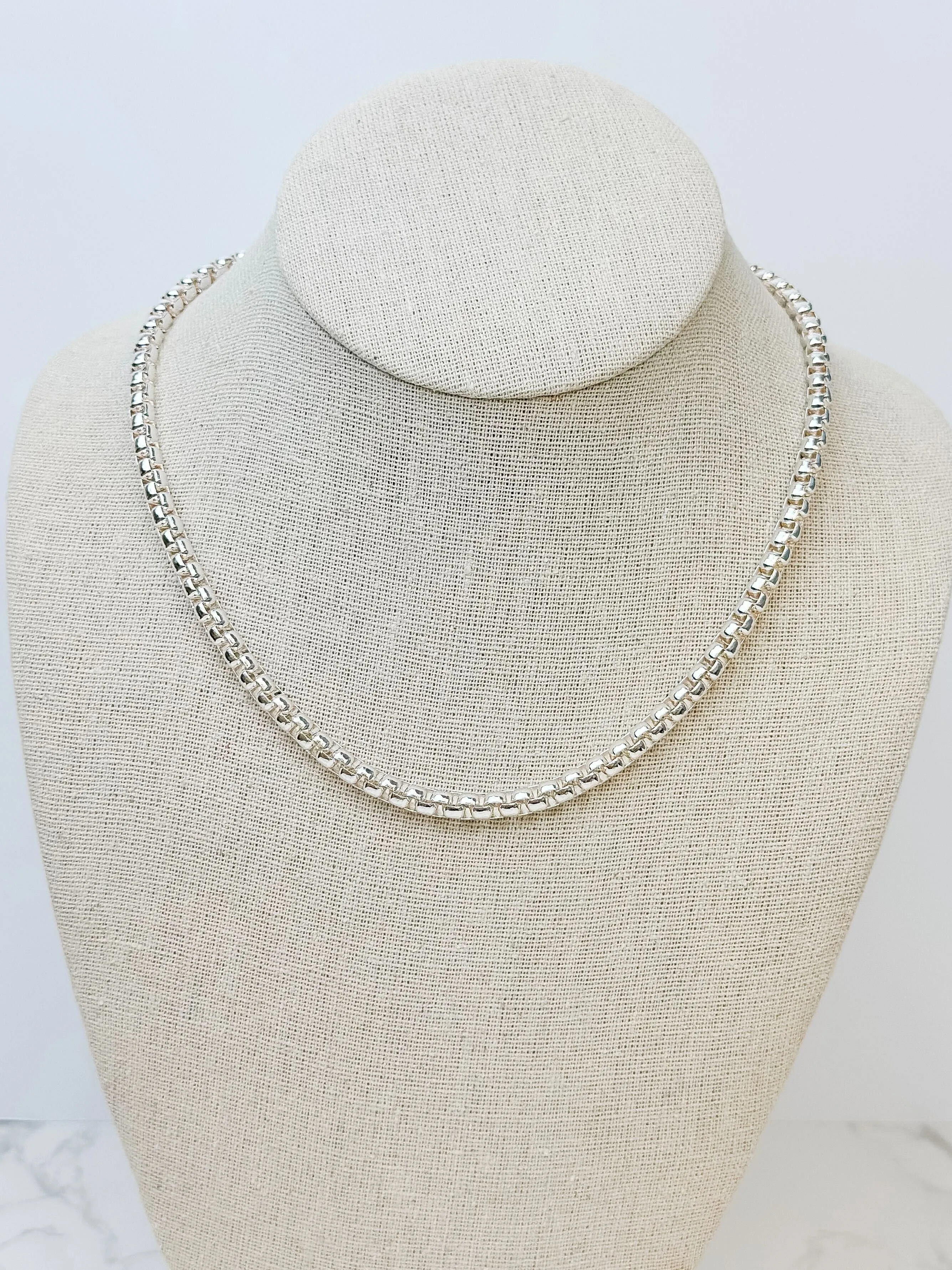 Round Box Chain Necklace - Silver