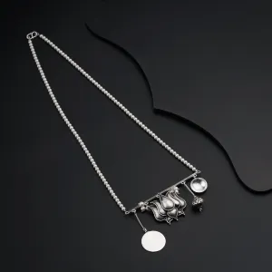 Saroj Abstract Pearl Necklace