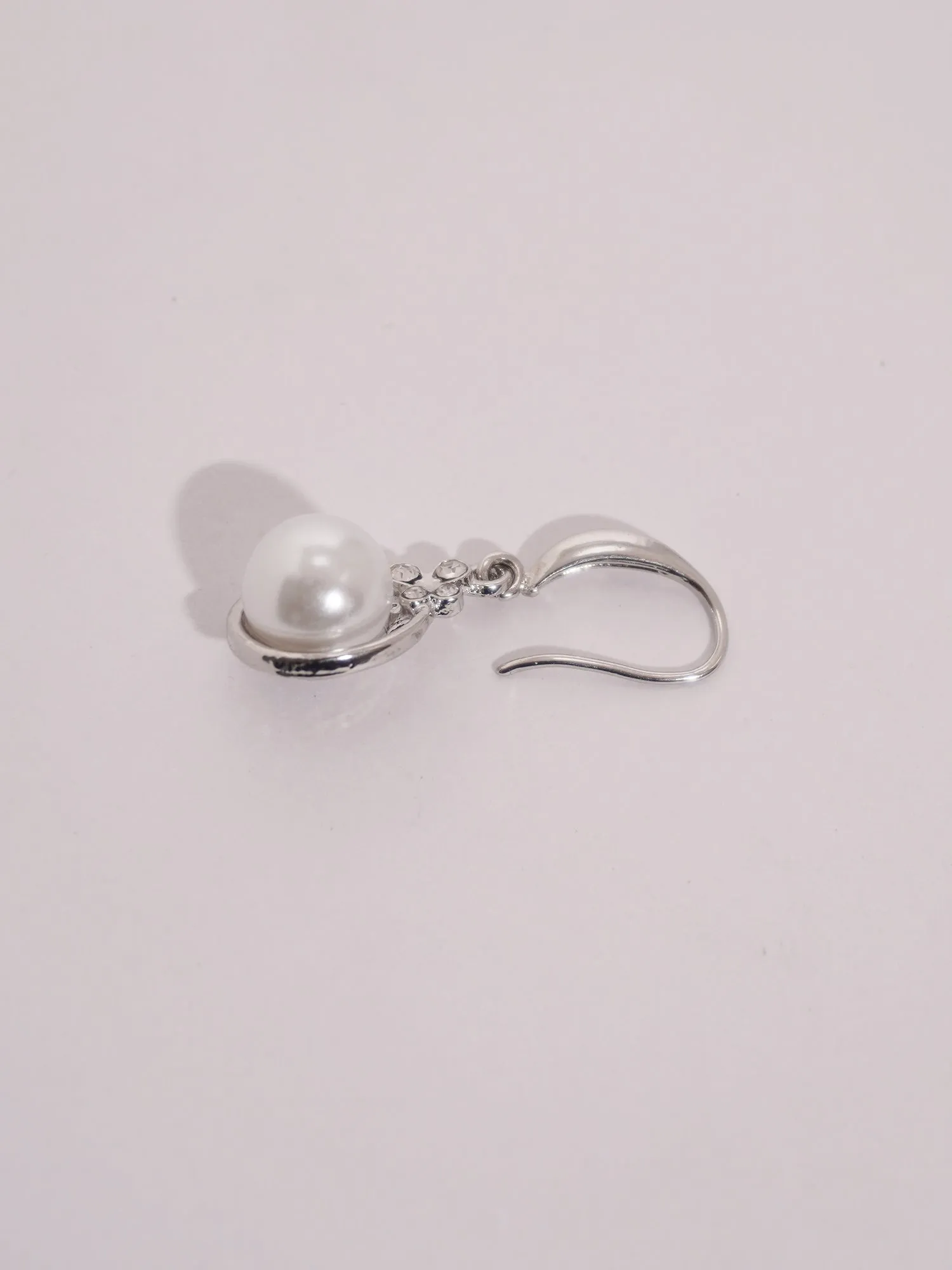 Silver Plated Pendant and Chain Set with Faux Pearl Accent