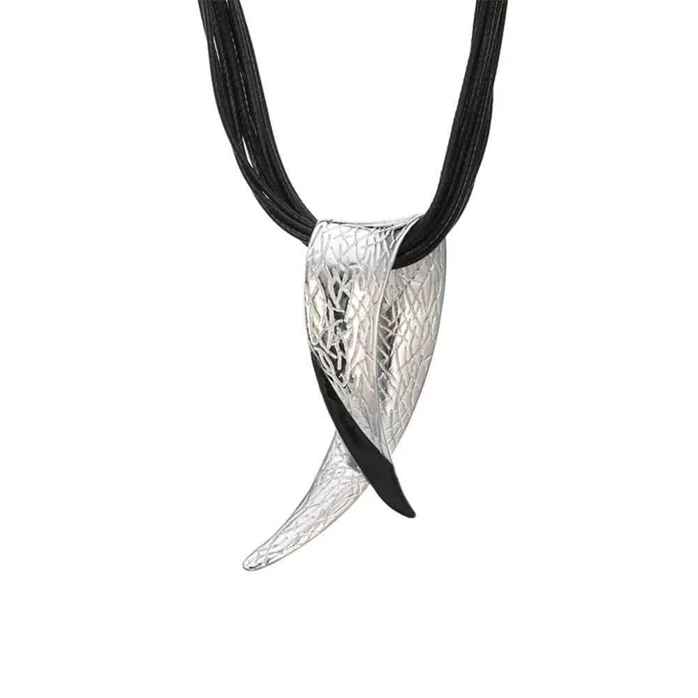 Simply chic Pendant Necklaces