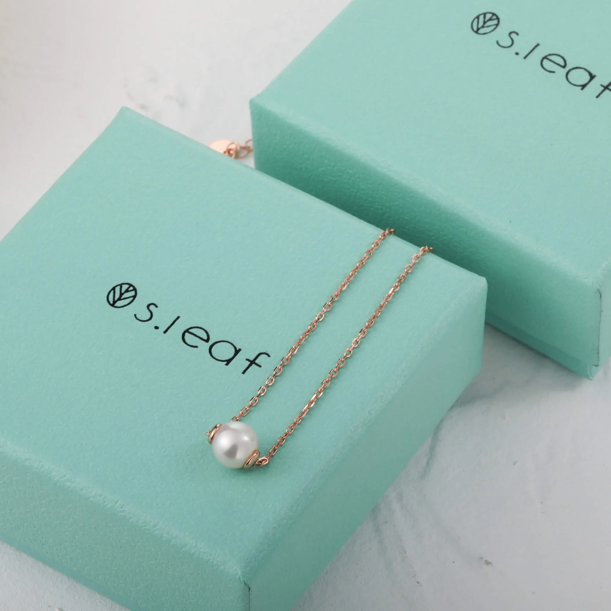 Single Round Pearl Necklace