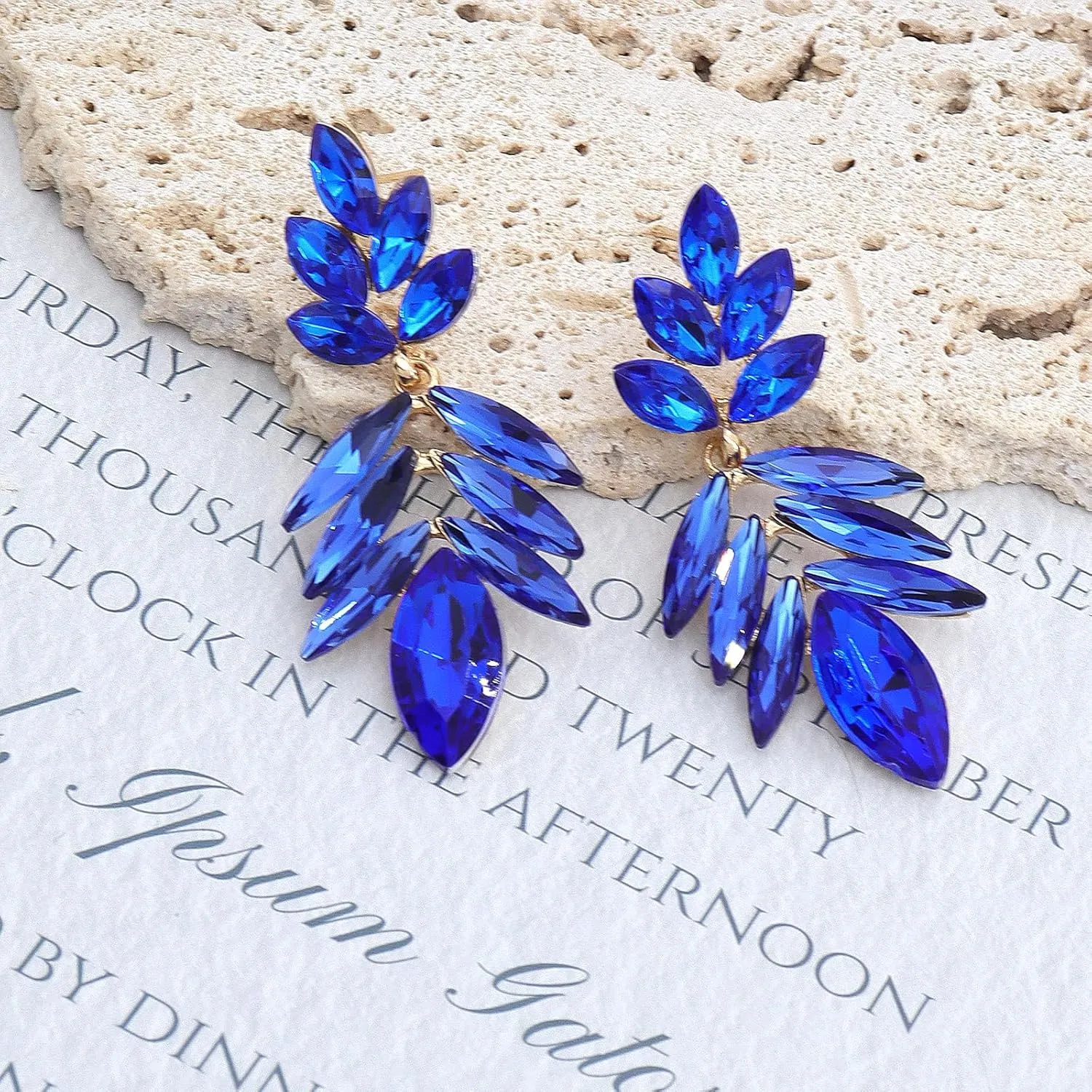 Sparkly Rhinestone Statement Dangle Earrings for Women Glitter Cluster Crystal Drop Earrings Chandelier Dangling Earrings Wedding Jewelry Gifts