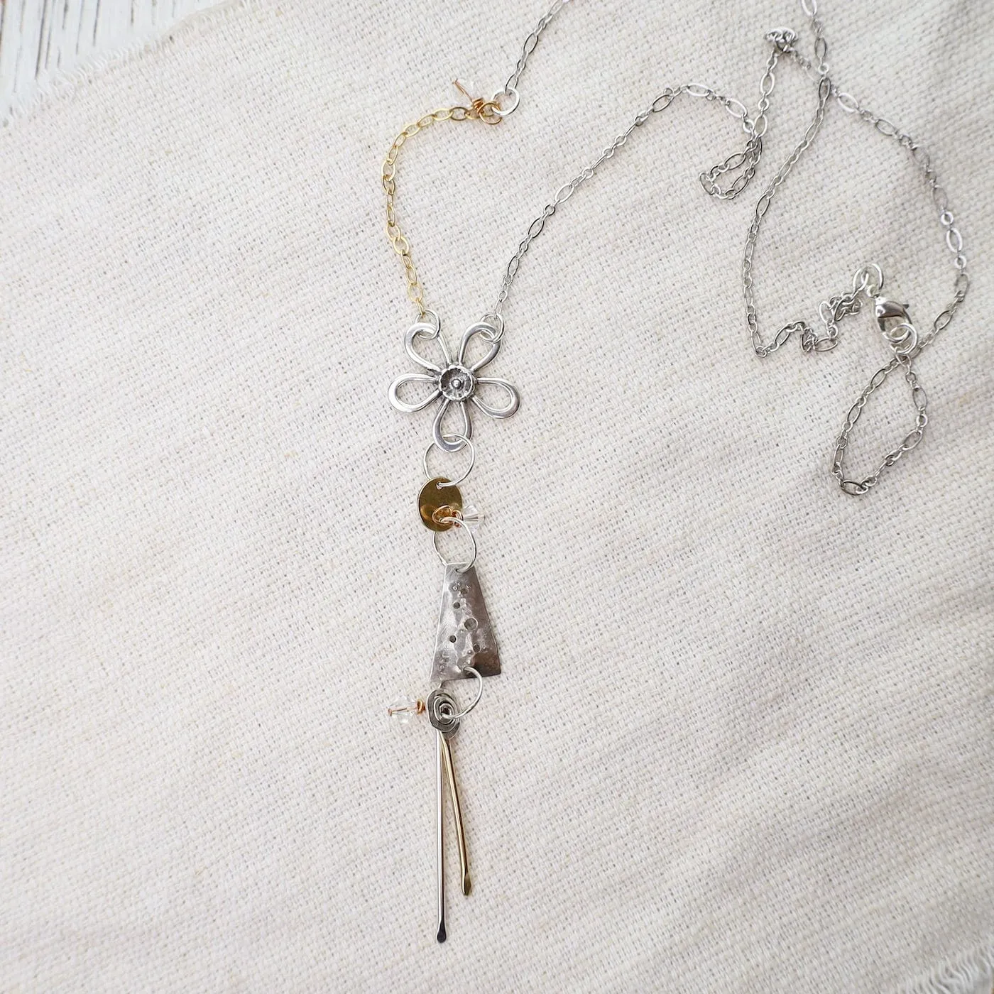 Summer Daisy Necklace
