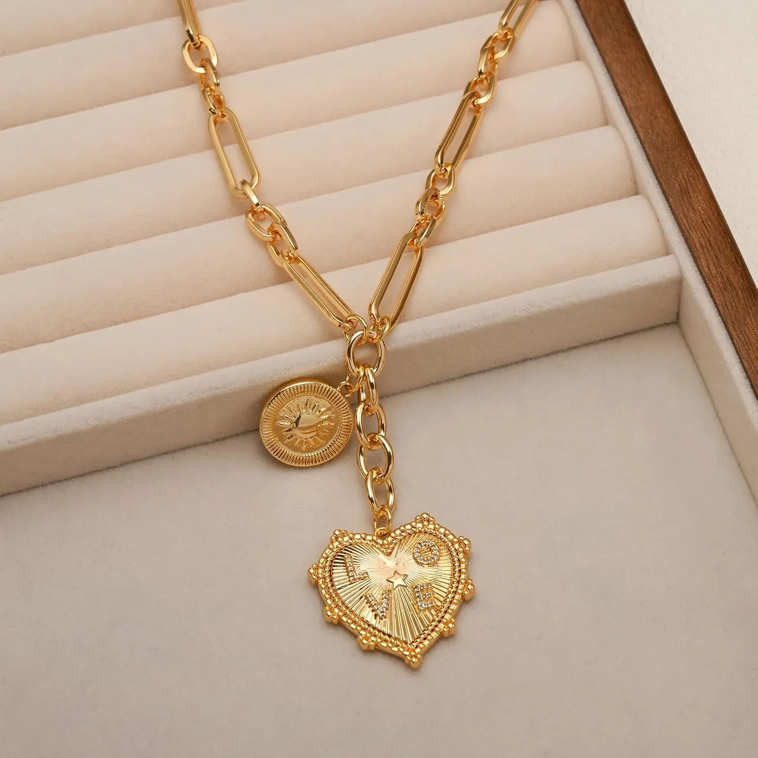 Sun Heart Necklace for Women 18K Gold Plated Heart Pendent Necklace Chunky Chain Choker Necklace Hip Hop Charm Necklace Unisex Necklace