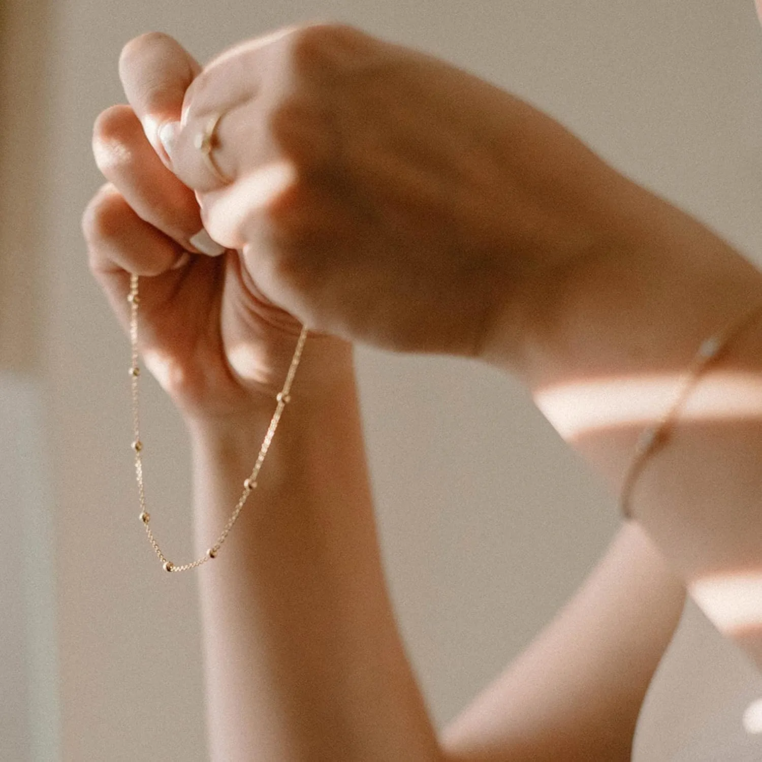 Tewiky Gold Chain Necklace for Women, 14k Gold Plated Thin Beaded Wave Box Chain Necklace Dainty Gold Necklace Simple Layered Gold Choker Necklaces Minimalist Gold Link Chain Necklace Trendy Jewelry for Women
