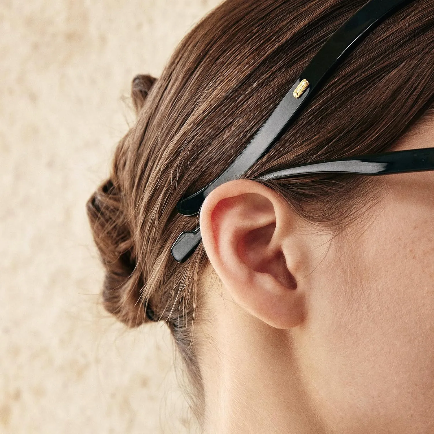 Thin Acetate Resin Hair Band for Eyewear, Non Slip Headbands for Women, Lightweight and Stylish Design, Ideal Gift for Daily or Formal Looks (Black, 4.5" x 0.4")