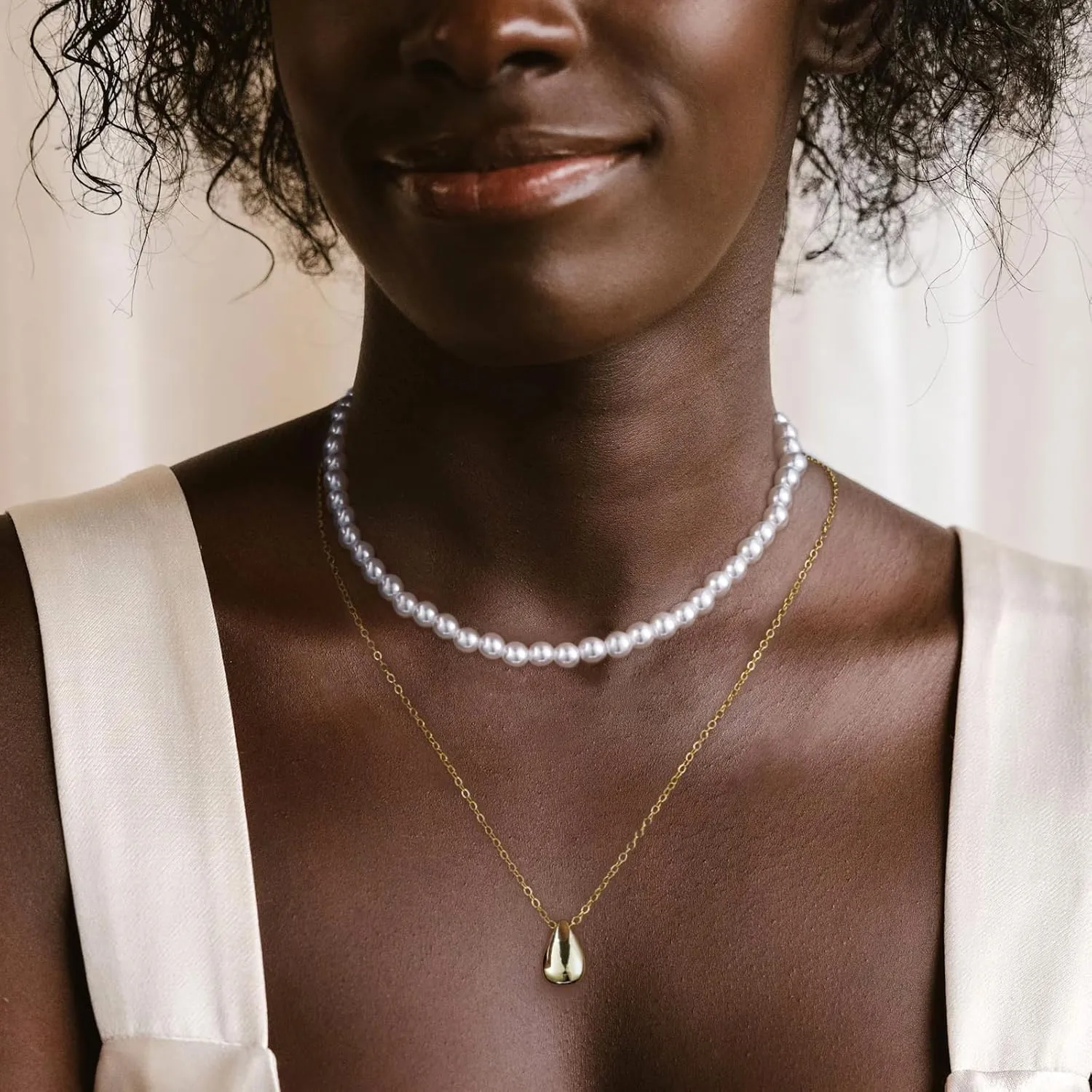 Trendy Pearl Necklace for Women Dainty Layered Gold/Silver Necklaces Pearls Pendant Stackable Choker Chain Jewelry Set