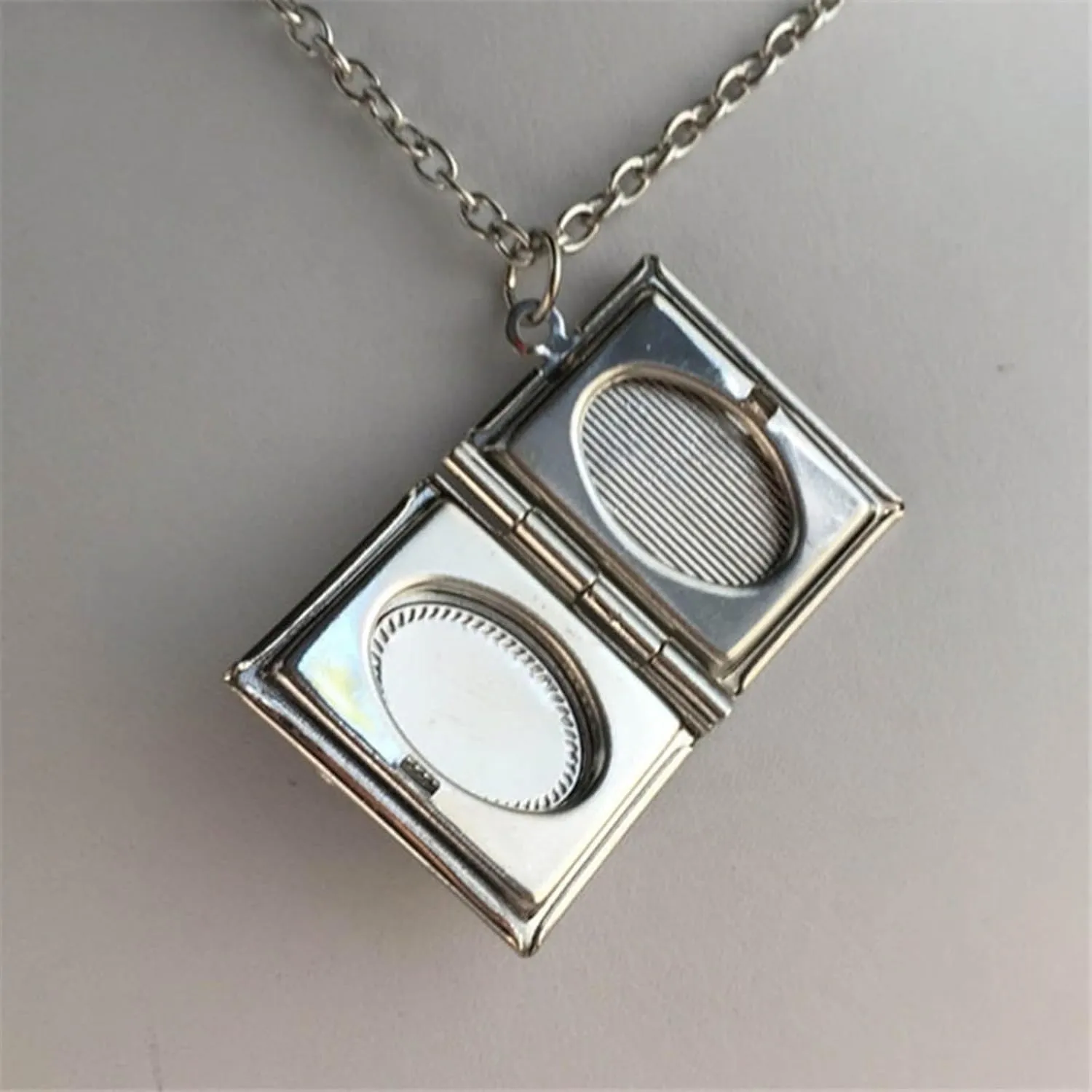 Unique Gothic Pendant Neckchains Charm Individualized Book Locket Pendant Necklace Jewelry for Daily Wear Dates Parties
