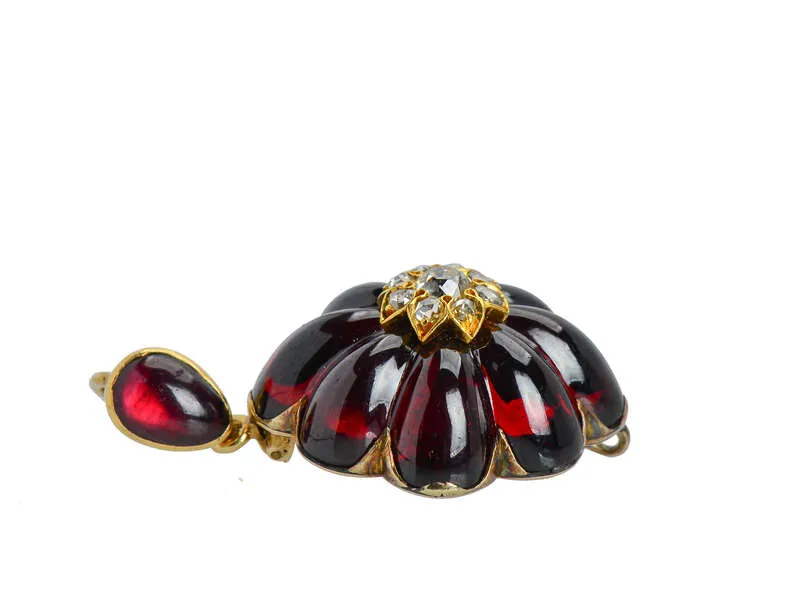 Victorian Garnet Cabochon & Diamond Star Pendant