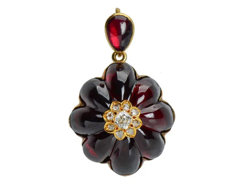 Victorian Garnet Cabochon & Diamond Star Pendant