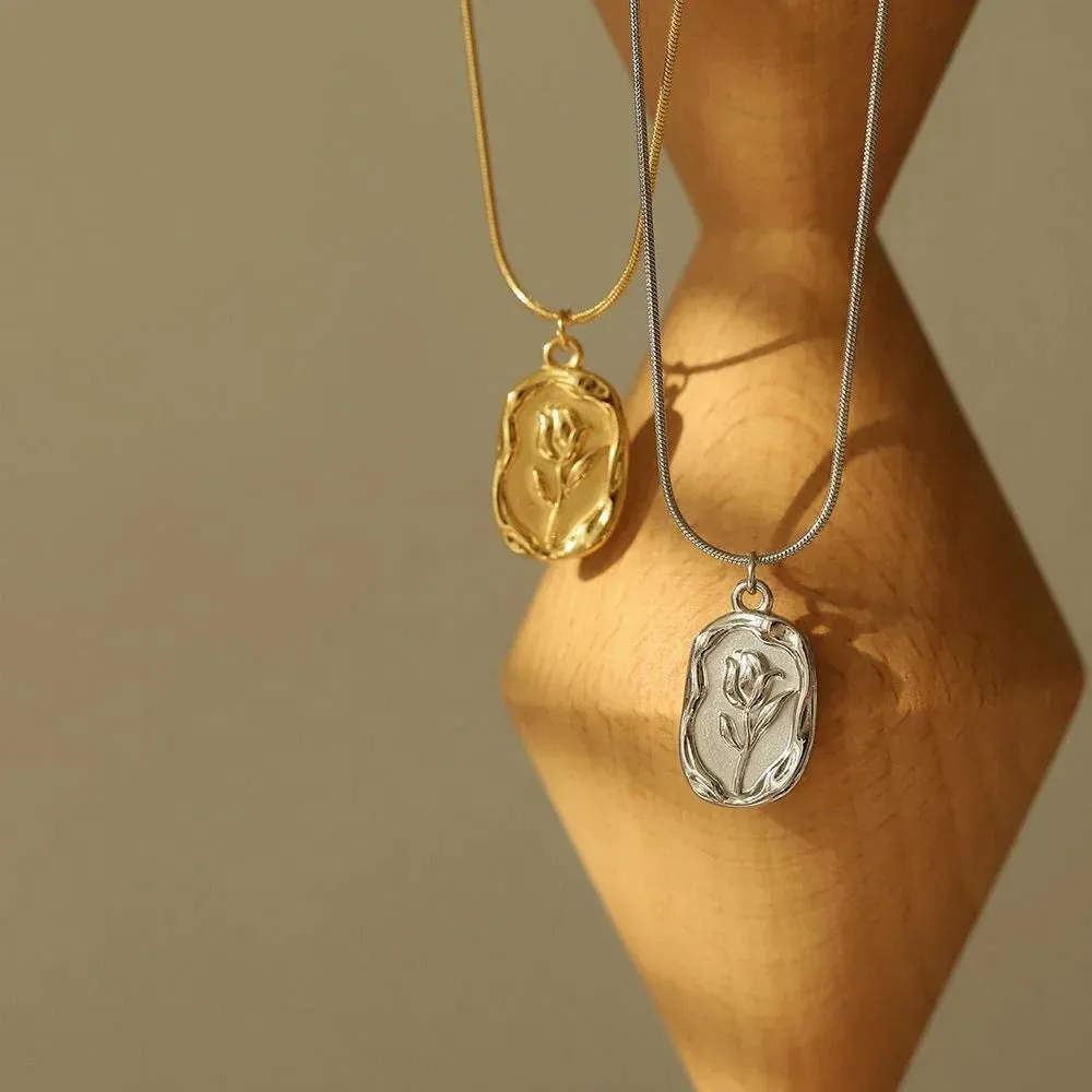 Vintage Fashion Geometric Rose Pendant Necklace For Women