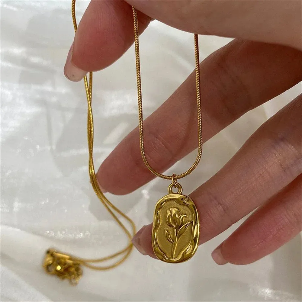 Vintage Fashion Geometric Rose Pendant Necklace For Women