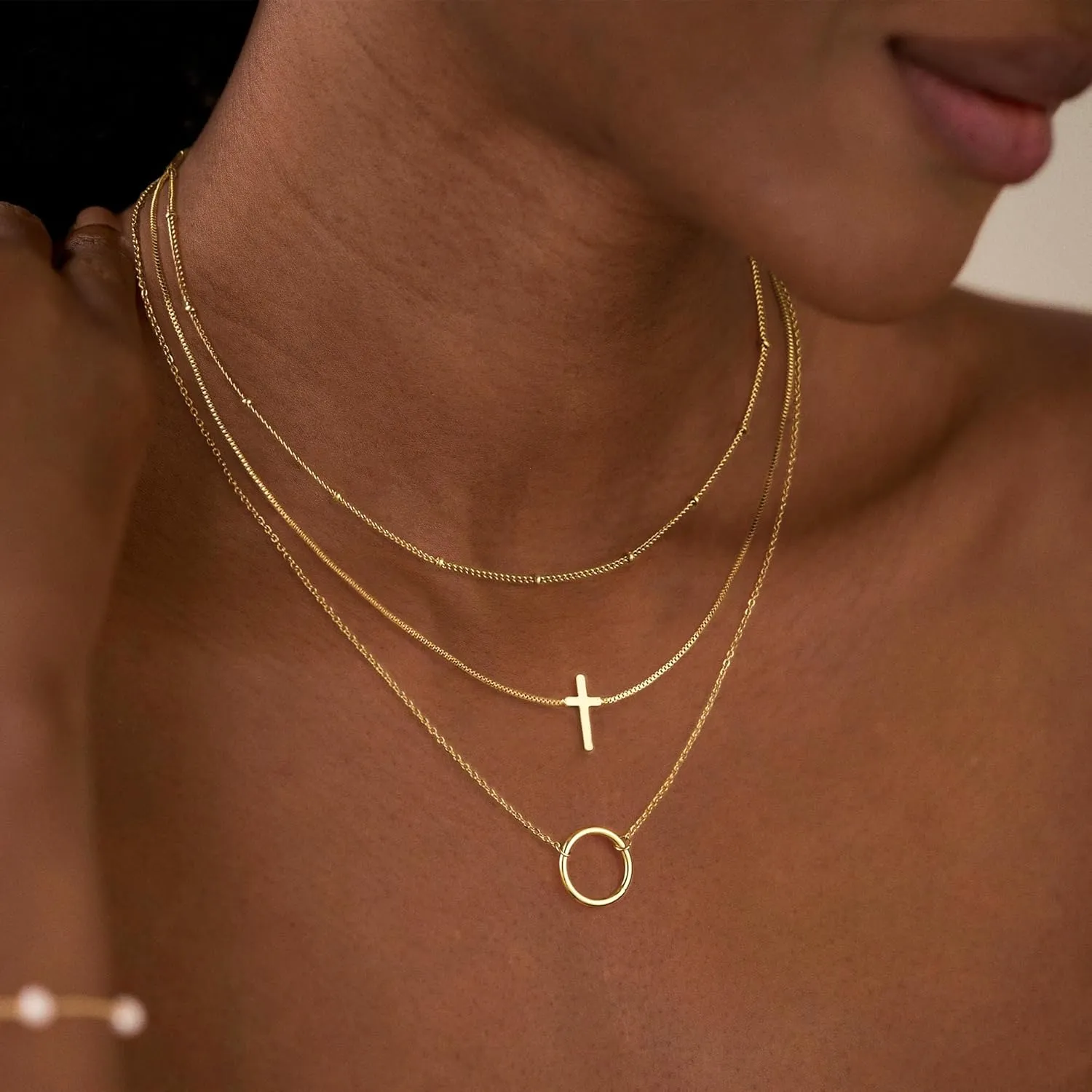 VIROMY Gold Cross Necklace for Women Dainty Diamond Cross Pendant Necklaces Non Tarnish Waterproof Necklace Simple Choker Minimalist Jewelry