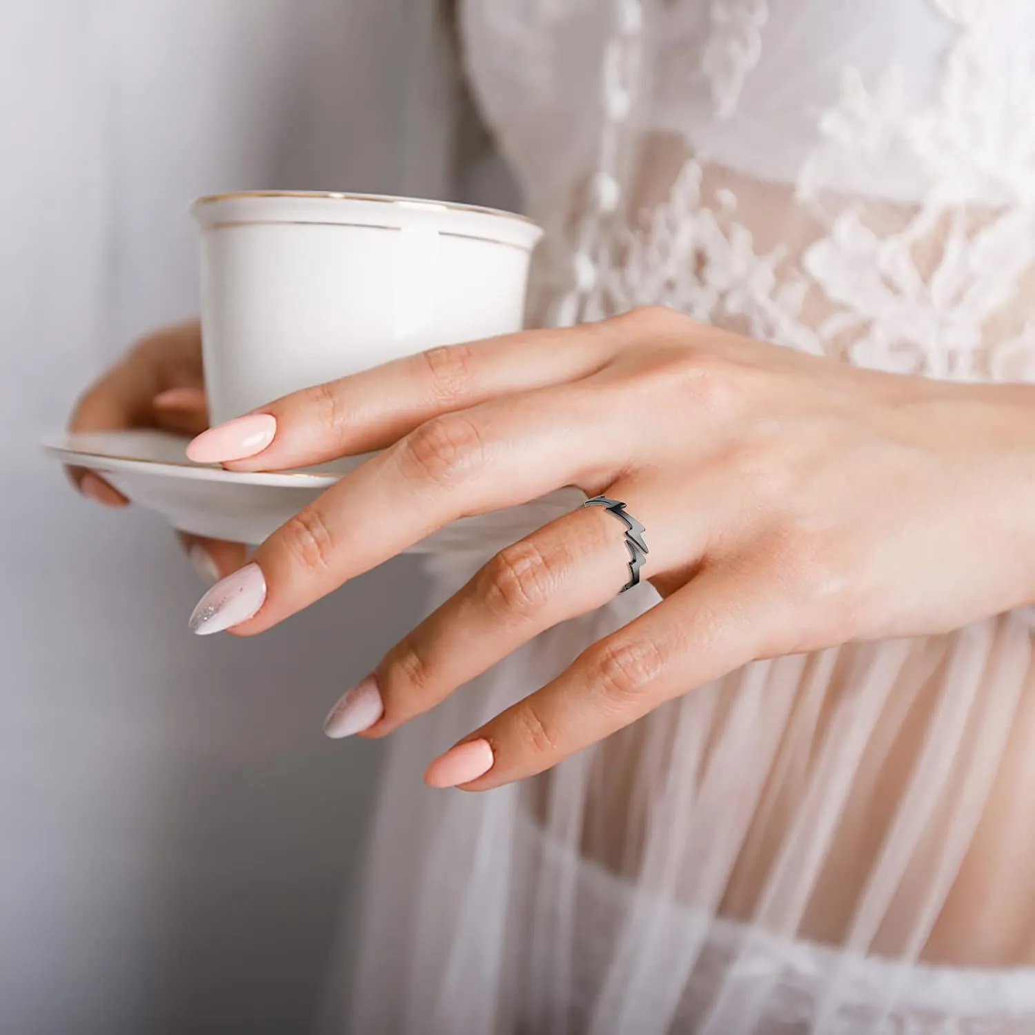Women and Men Statement Wedding Suitable for Fashionable and Delicate Shaped Adjustable Finger Ring Women's Nobles Earrings Aesthetic Punk Y-2K Girl Mom Gifts (Black, One Size)